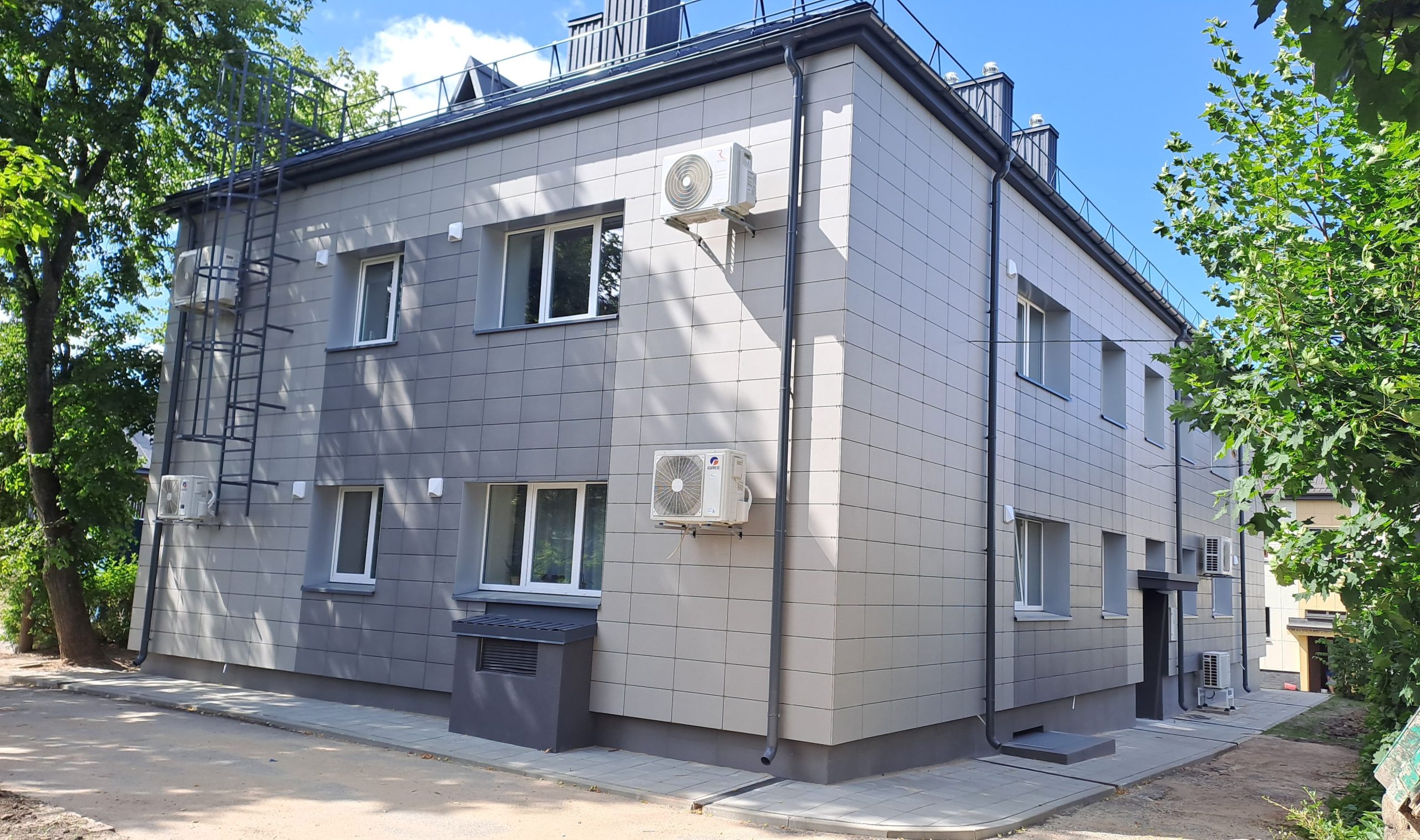 Atnaujintas daugiabutis Žemaitės g.